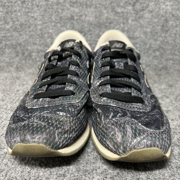 New Balance 620 Shoes Womens Size 9.5 Black Gray Pattern Retro Sneakers CW620LE - Picture 2 of 9